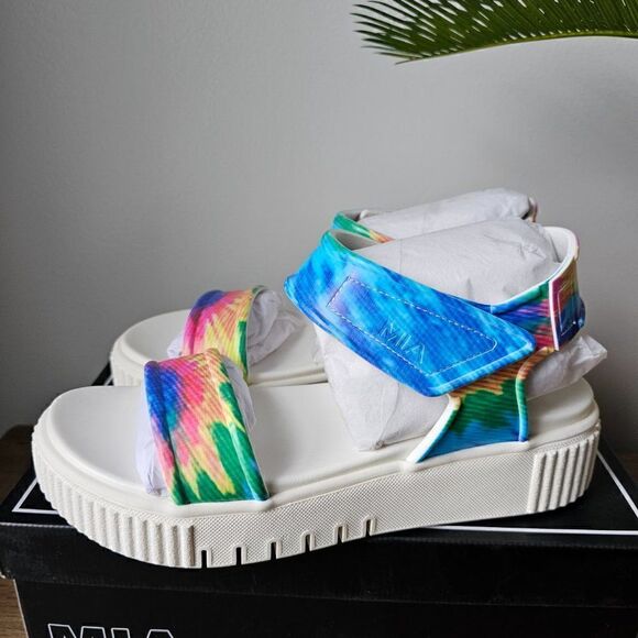 NEW IN BOX MIA MARI MTY RUBBER TIE DIE STYLE SANDALS STRAPPY SIZE 8.5 - Picture 2 of 11
